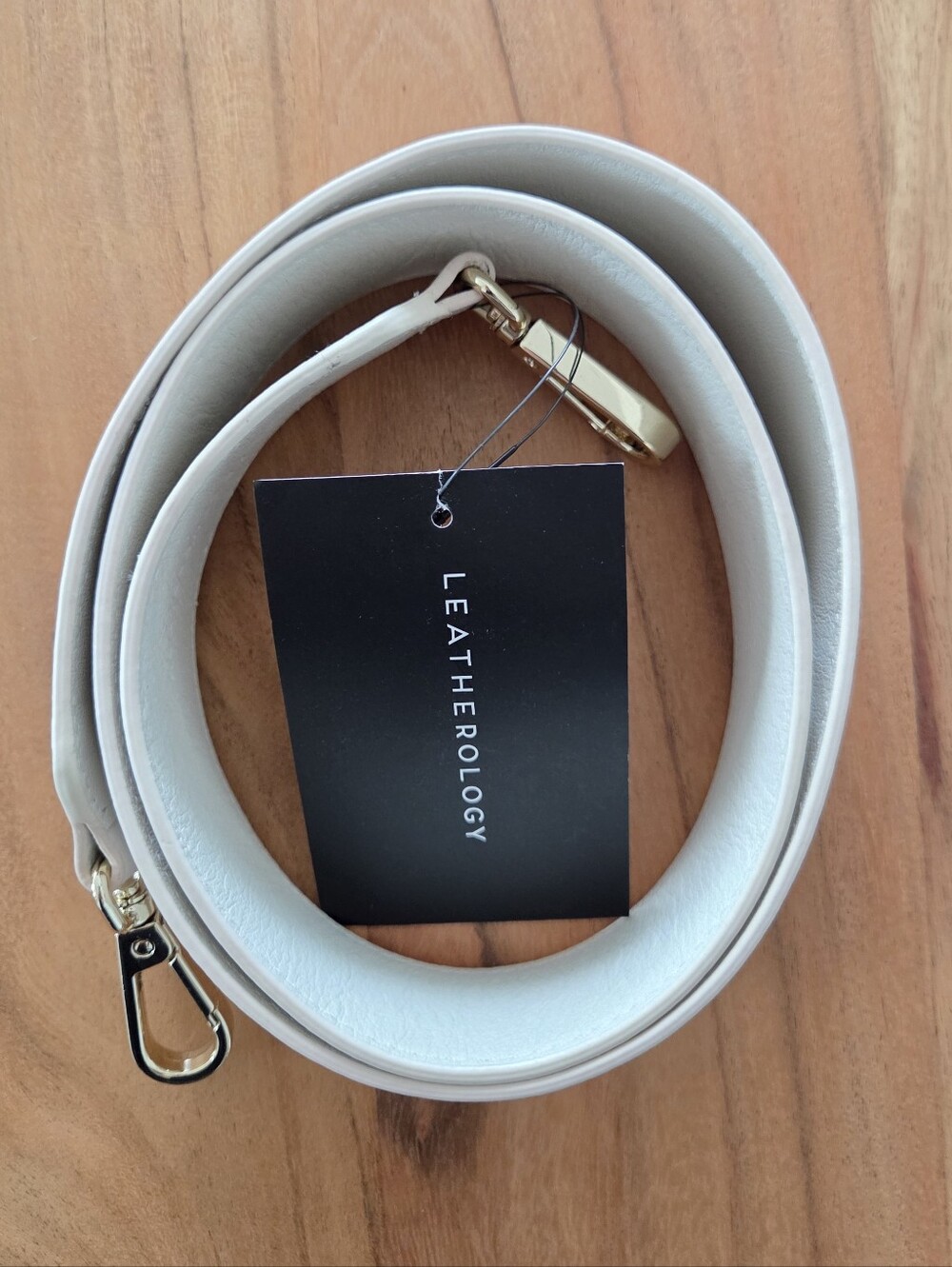 Leatherology Guitar Short Strap, Ivory - Picture 3 of 7